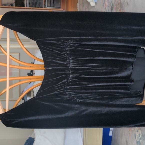 Reformation Rory Top - Picture 3 of 3